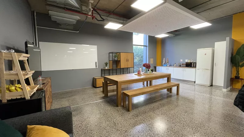 164 m² Office to let in Salt River, Brickfield Canvas (photo 15)