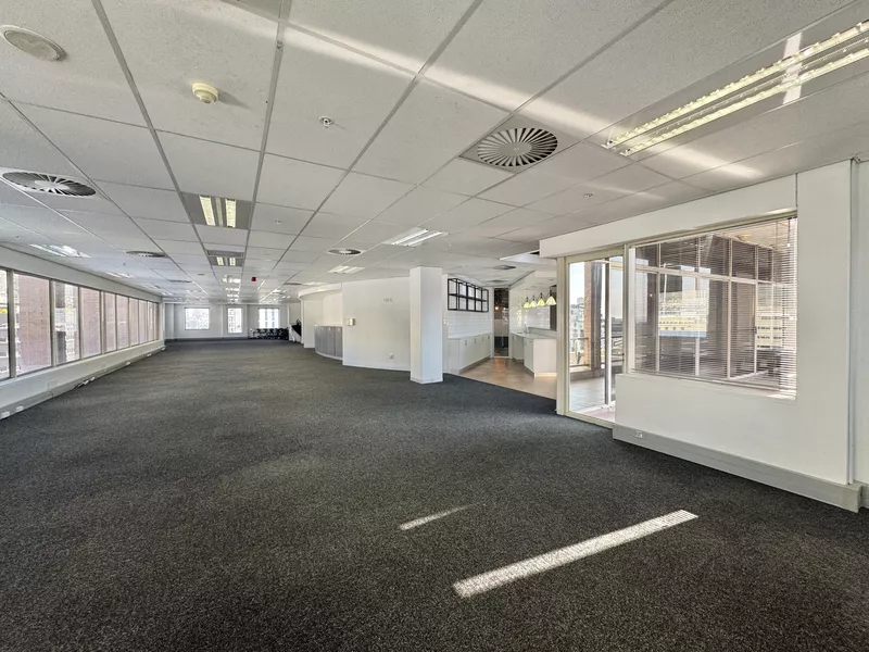 979 m² Office to let in Cape Town City Centre/CBD, The Terraces (photo 8)