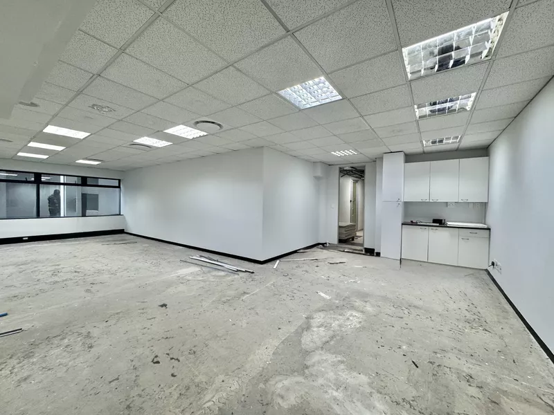 684 m² Office to let in Cape Town City Centre/CBD, The Pinnacle (photo 10)