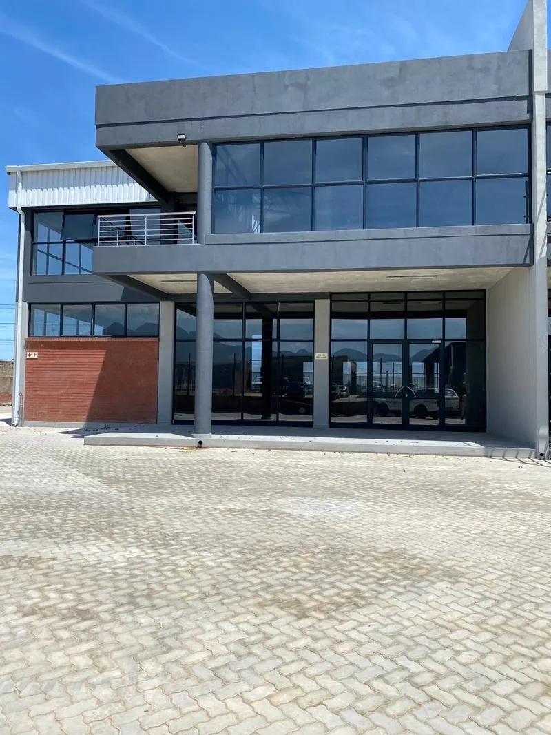 871 m² Industrial to let in George, South Africa, 50 Pioneer Street, George (photo 3)
