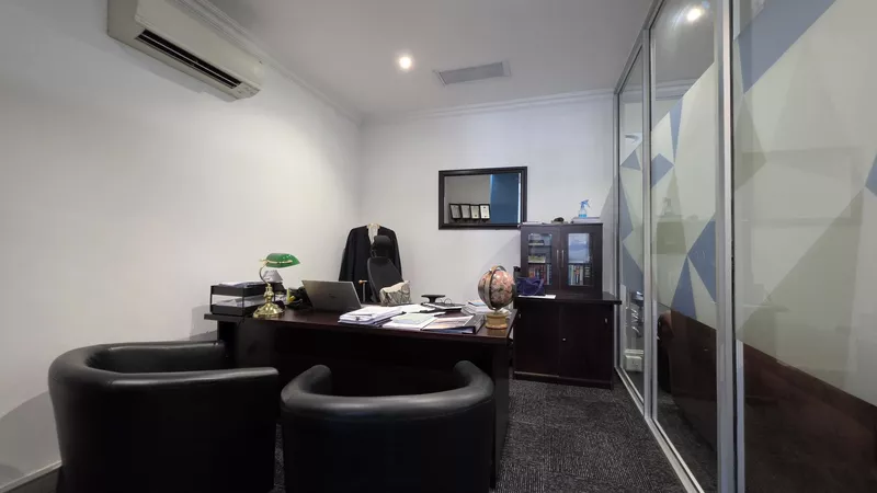 633 m² Office to let in Estuaries Office Estate, 2 Oxbow Crescent, The Estuaries (photo 20)
