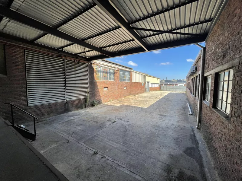8 128 m² Industrial to let in Epping, 100 Bofors Cir, Epping (photo 12)