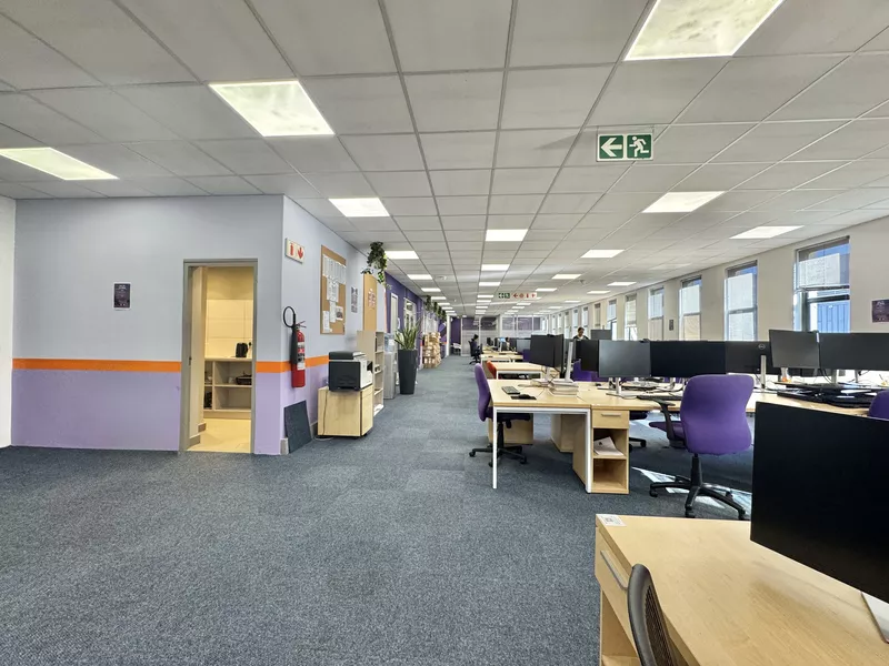 316 m² Office to let in Cape Town City Centre/CBD, 19 Louis Gradner (photo 9)