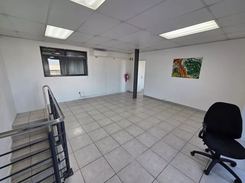 528 m² Industrial to let in Firgrove Rural, The Grove Business Estate (photo 8)