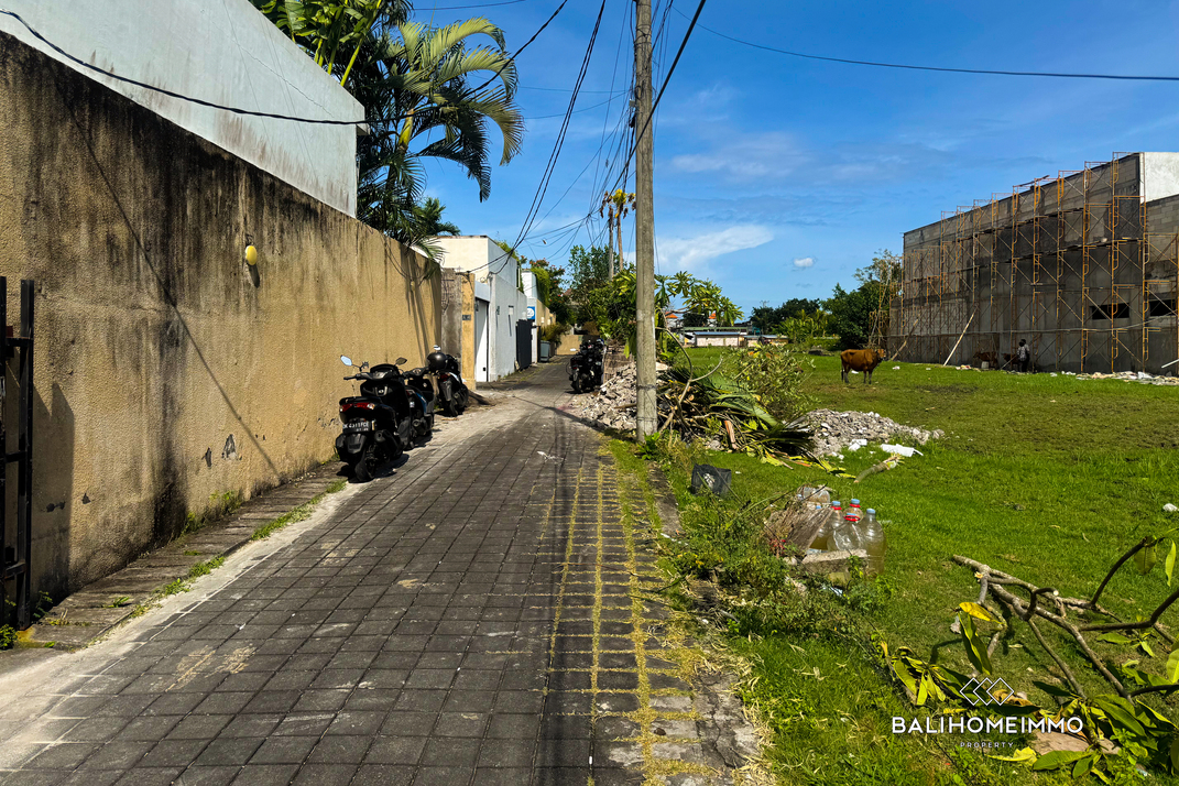 Freehold Land in Prime Oberoi Close to the Beach, photo 3