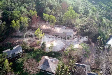 The Crown Jewel of Nusa Ceningan – 1000 sqm Beachfront Land with Cliffside Plateaus Perfect for Luxury Development, photo 3