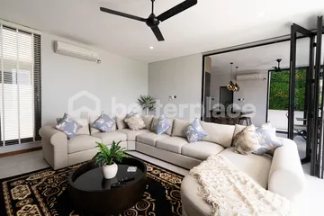 Luxurious 4 Bedroom Villa with Rooftop Terrace in Pecatu Area, photo 5