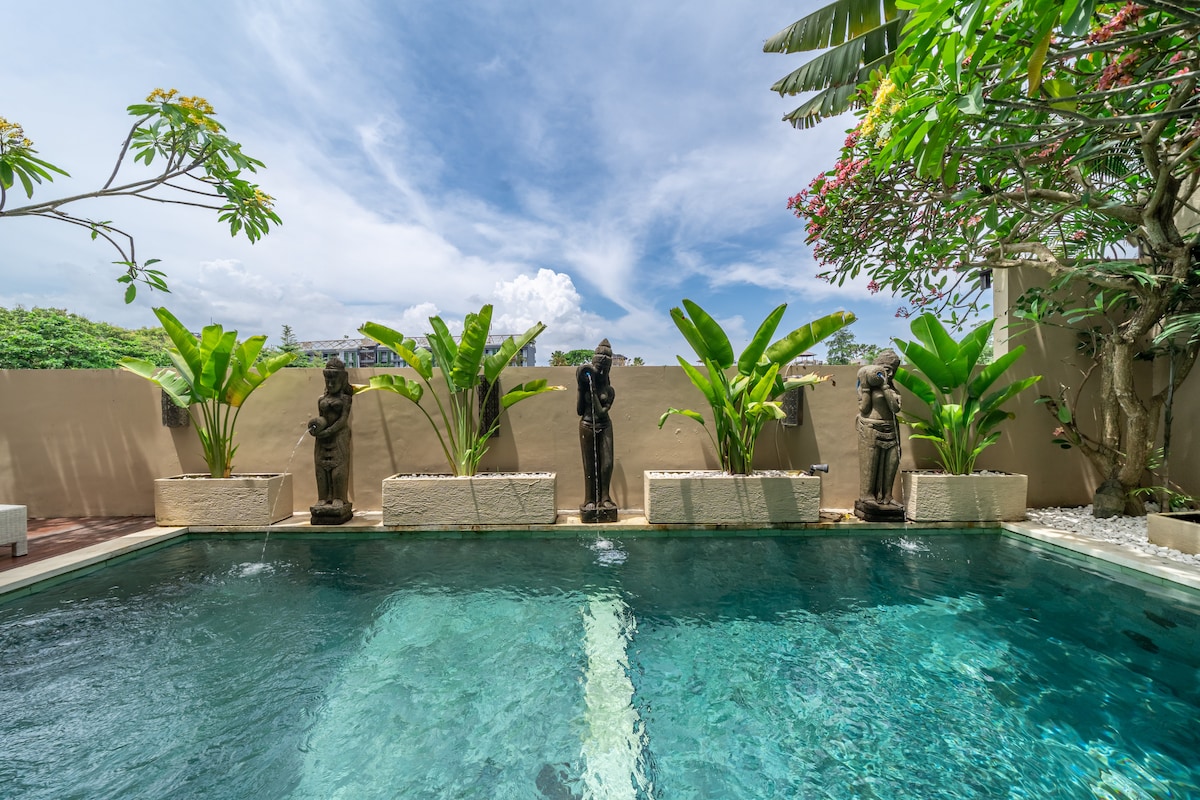 Beachside 13BR Villa Complex w/ 4 Private Pools, Rooftop Sea Views, and Staff Quarters, photo 35