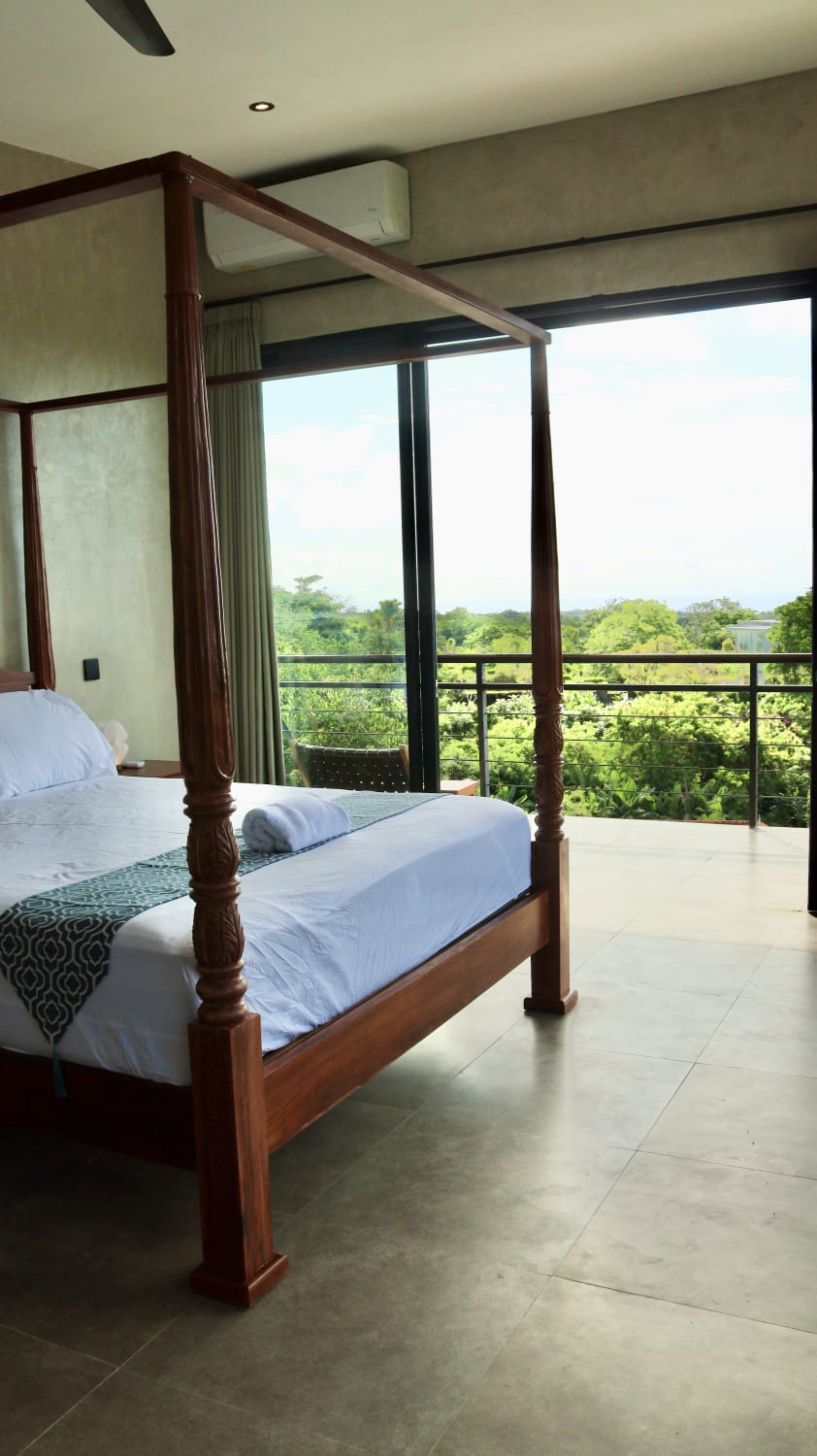 Rustic Tropical 2BR Villa w/ Ocean Views and Private Pool, Walkable, photo 18