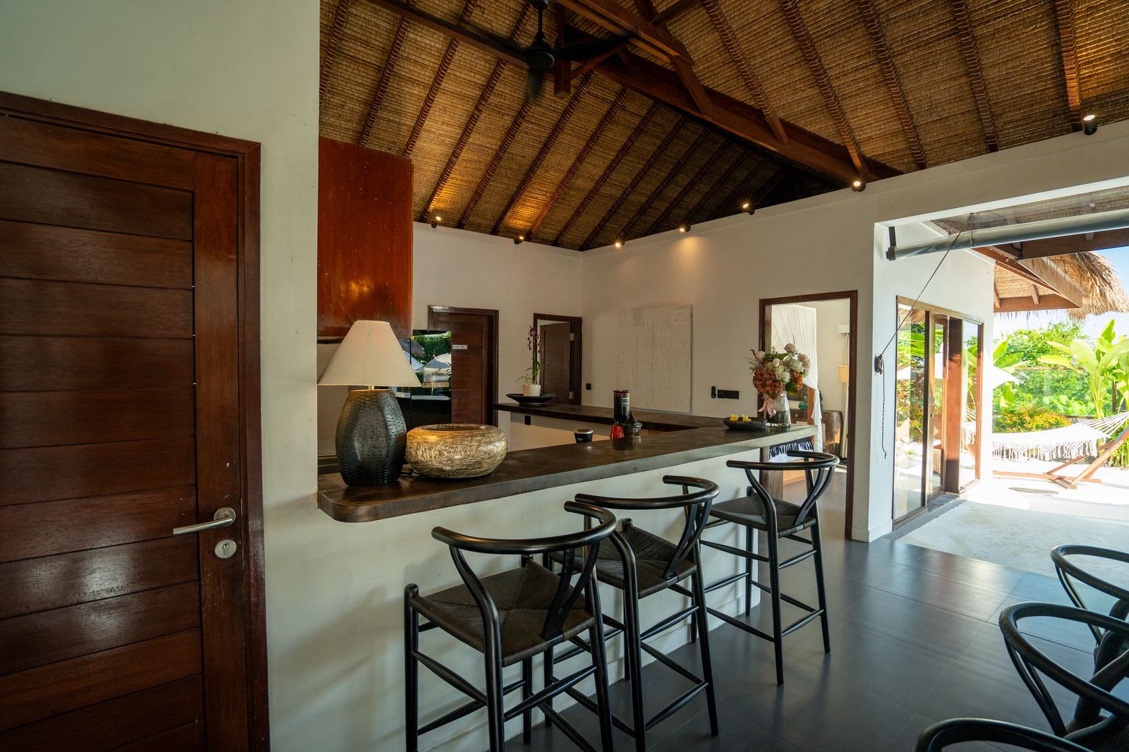 Spacious 4BR Villa w/ Pool and Jungle Views, Quiet Lane, photo 16