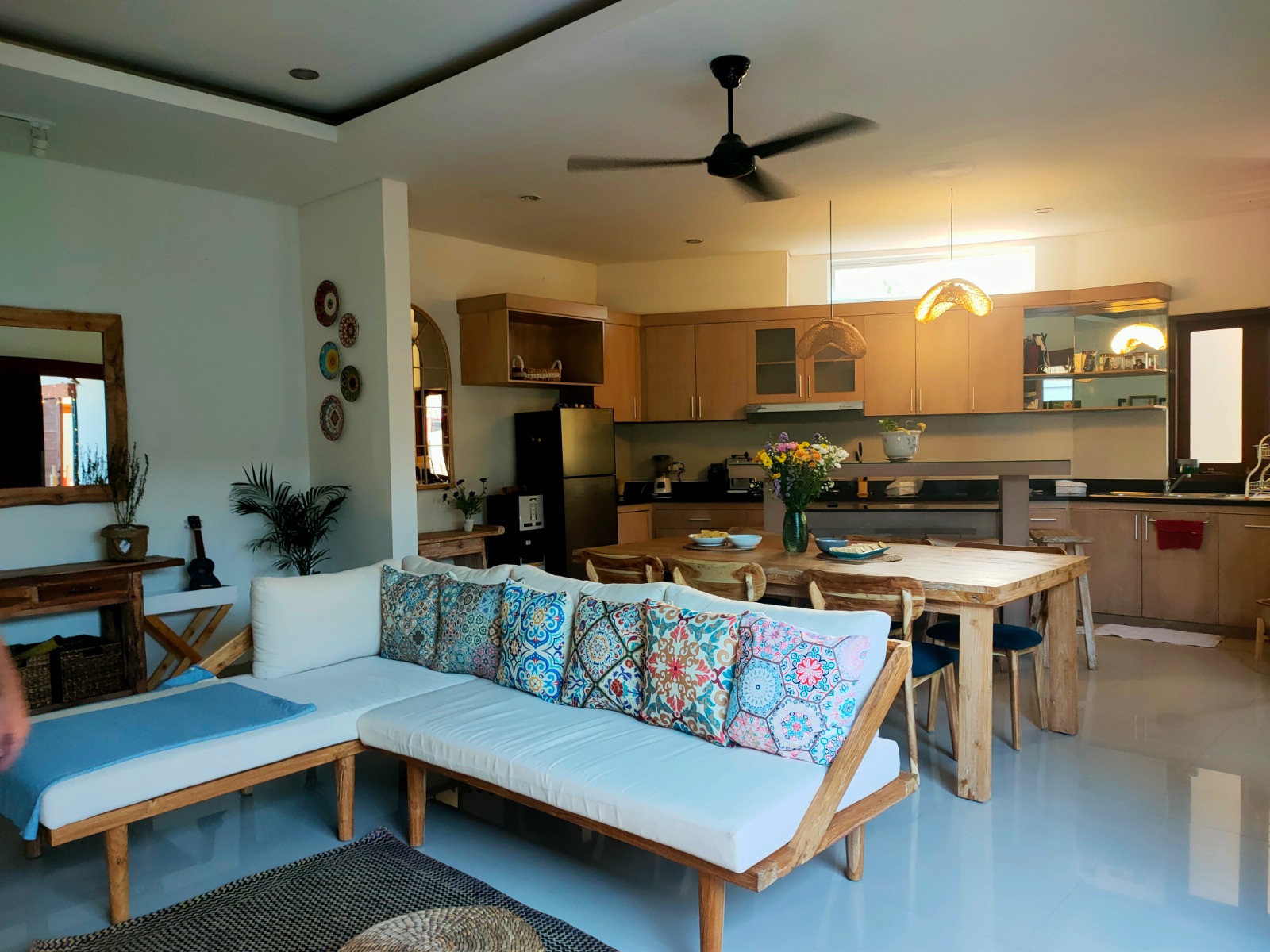 Modern 3BR Villa w/ Rice Field Views and Rooftop, Walkable to Cafés, photo 12