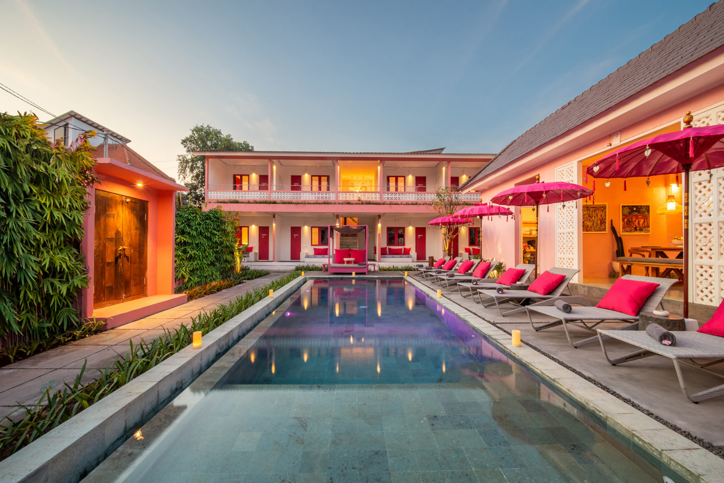 Upcoming Latin 10BR Villa w/ Swimming Pool and Home Office, Clifftop Setting, photo 11