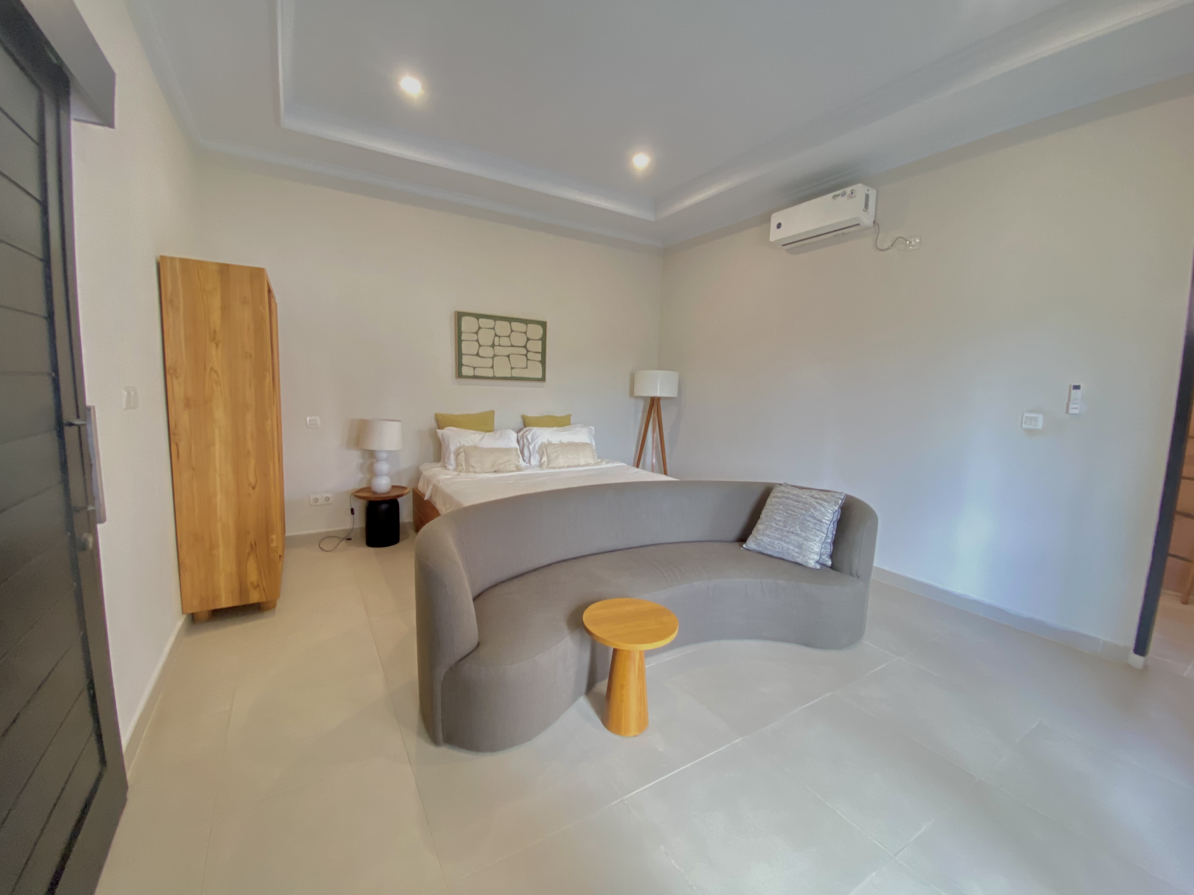 Breezy Studio w/ Balcony and Full Kitchen, 5 Min to Beach, photo 8
