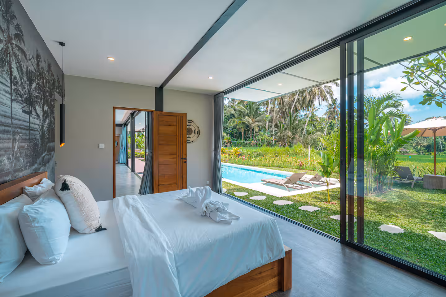 Considered 5BR Villa w/ Pagoda Lounge and Rice Field Views, Ridgeline Setting, photo 15