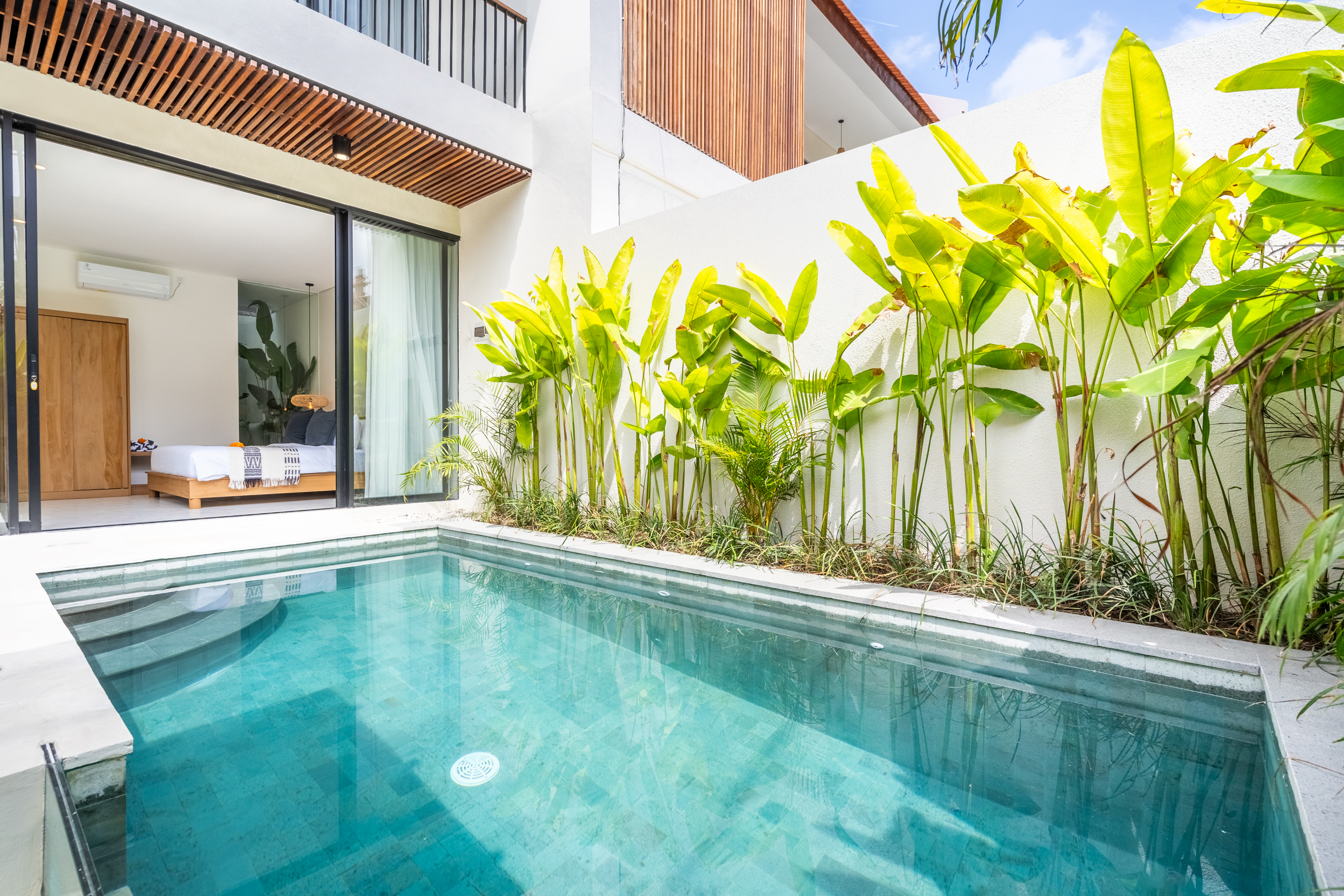 Furnished 3BR Villa Rental w/ Private Pool, Upstairs Balcony, and Weekly Cleaning, photo 5