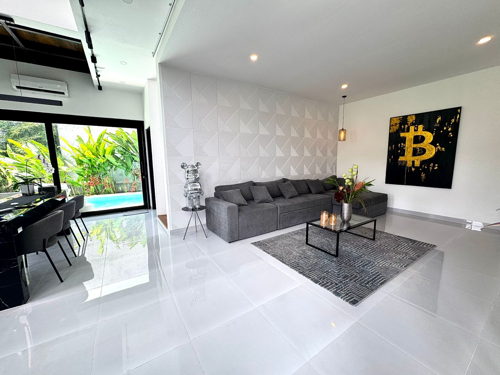Minimalist 2BR Villa w/ Rooftop Patio and Panoramic Views, Quiet Residential Setting, photo 14
