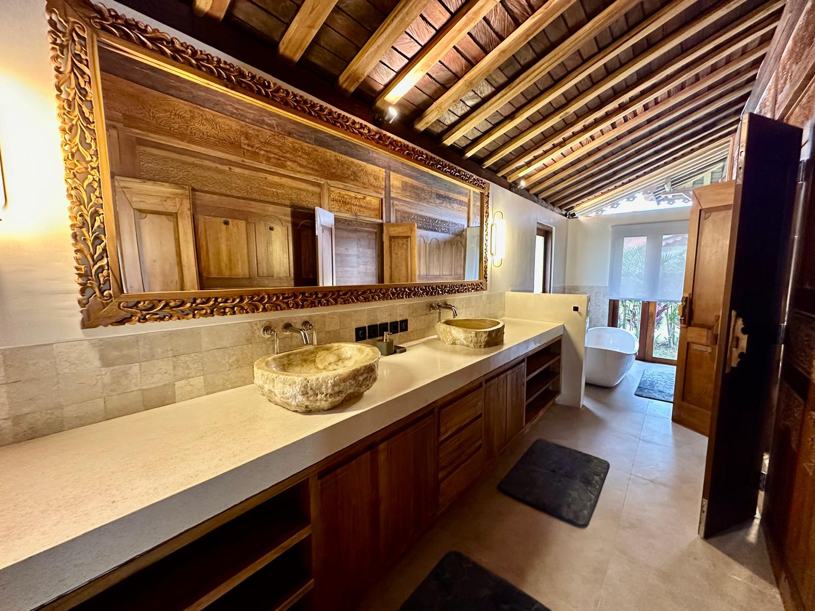 Reclaimed-Wood 6BR Joglo Compound w/ Rice Field Views, Pool & Sunset Views, photo 6