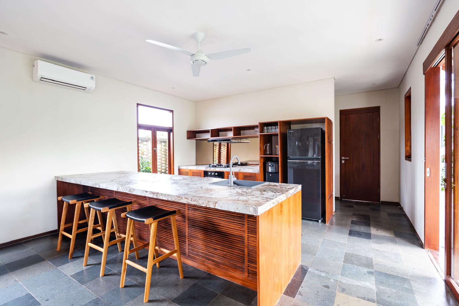 Spacious 4BR Villa w/ Sunset Views and Rice Fields, Mountain Setting, photo 5