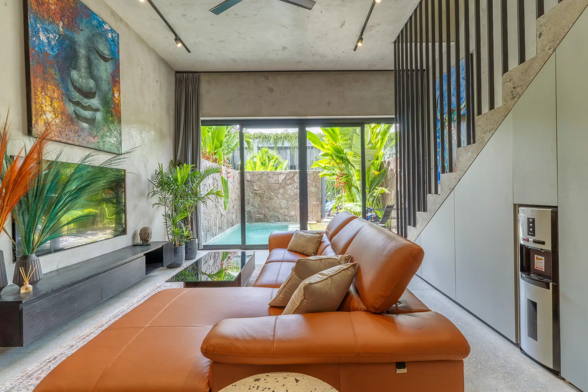 Turnkey 4BR Villa w/ Private Pool and BBQ Terrace, photo 9