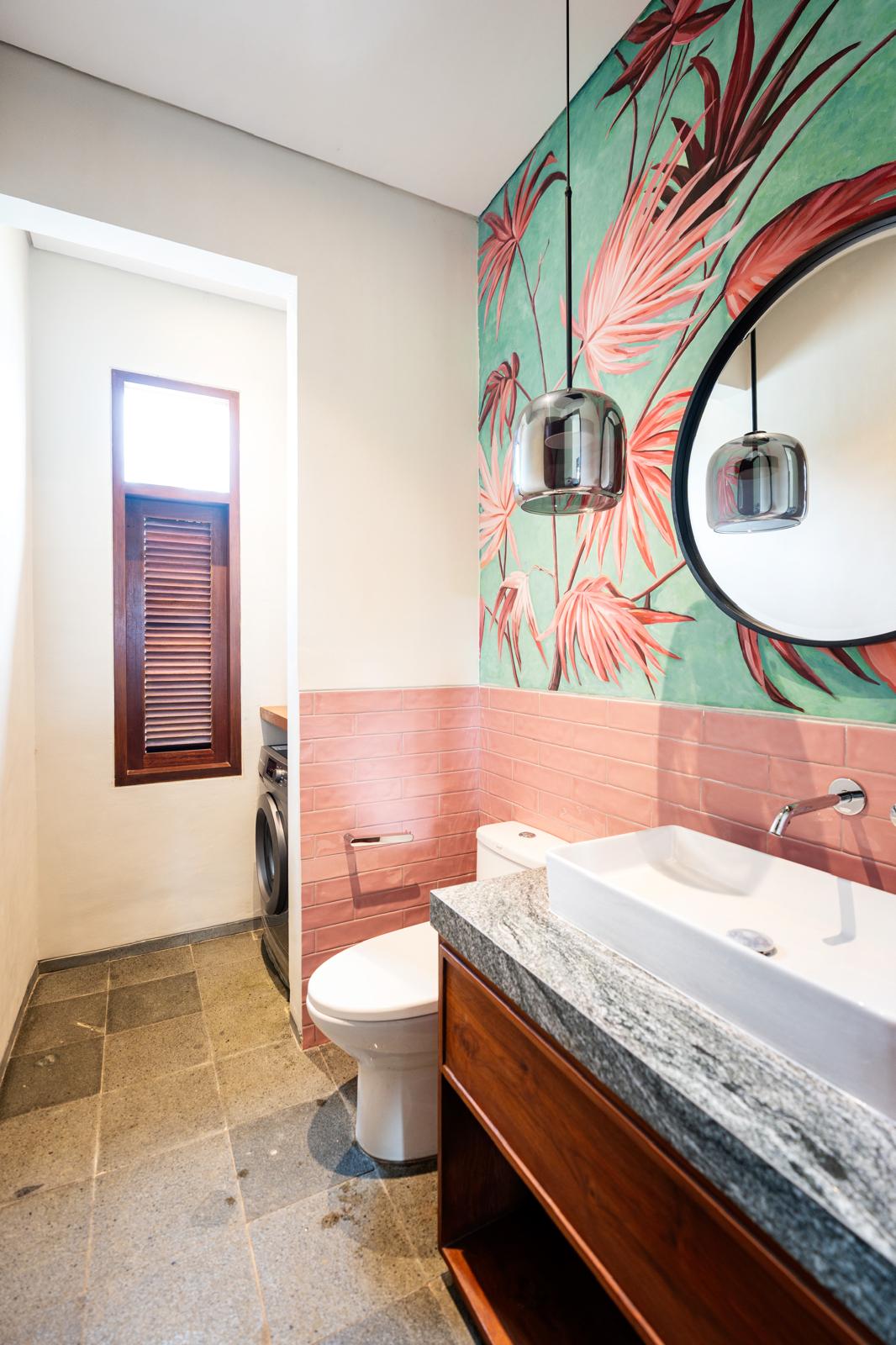 Refined 4BR Villa w/ Home Office and Sunset Views, Ridgeline Setting, photo 6