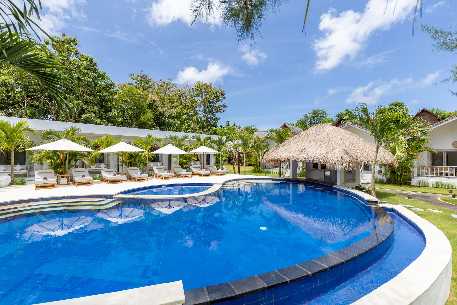 11-Room Boutique Hotel w/ Resort Pool, Homestay Licence & Trained Staff, photo 13