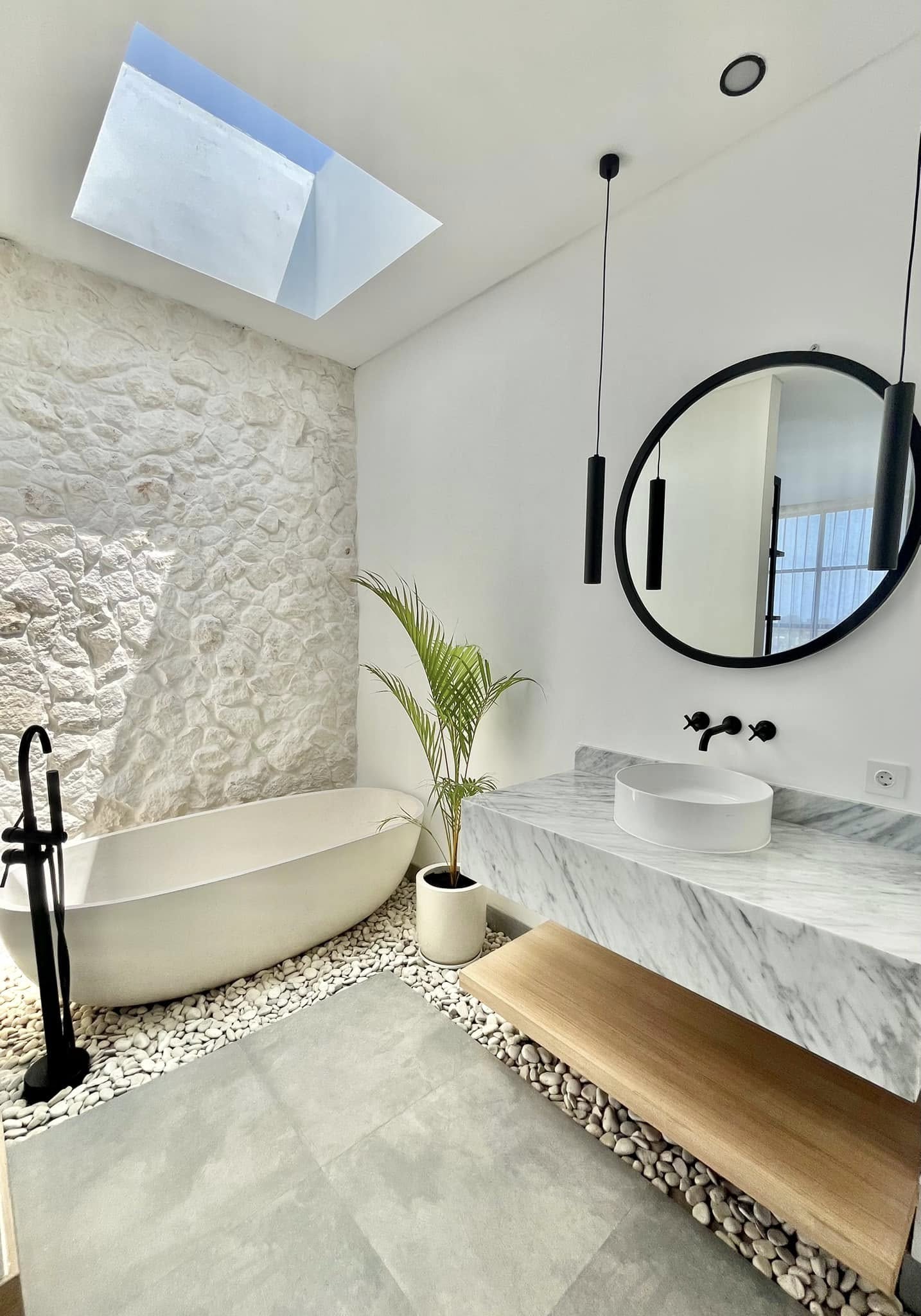 Modern 2BR Villa w/ Rice Field Views and Private Pool, Walkable Cafés, photo 10
