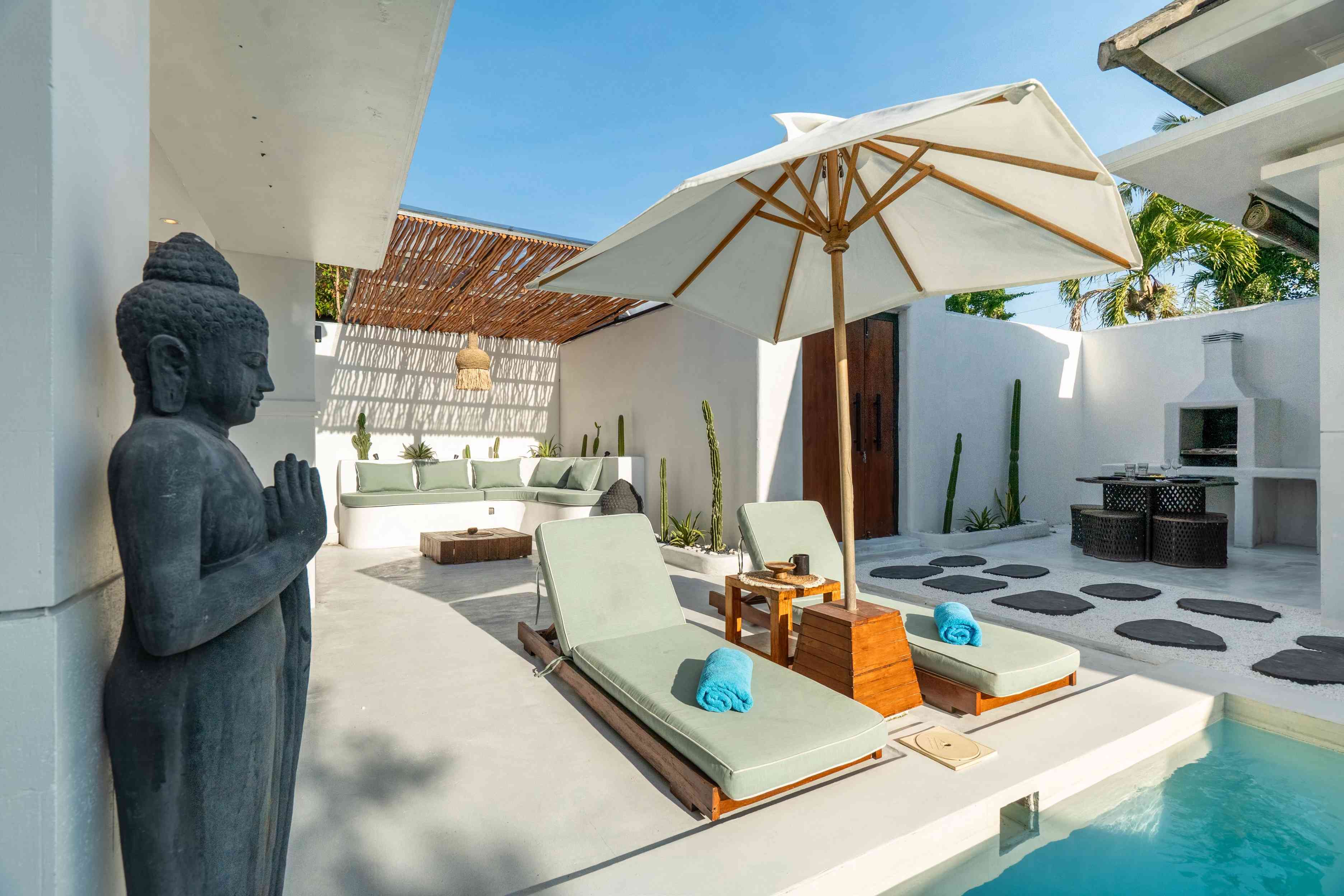 Modern 2BR Villa w/ Private Pool and Enclosed Living, photo 11