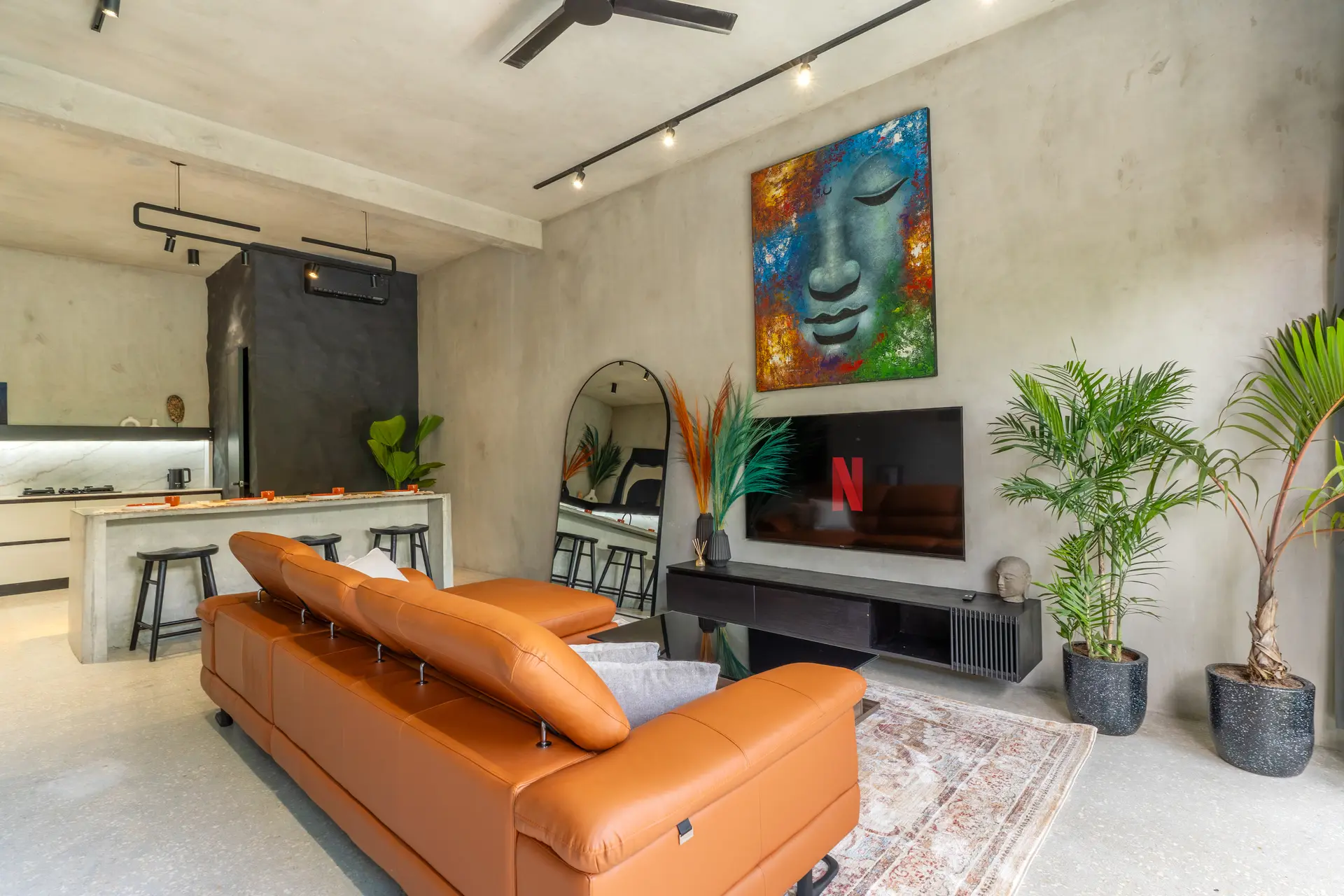 Turnkey 4BR Villa w/ Private Pool and BBQ Terrace, photo 5