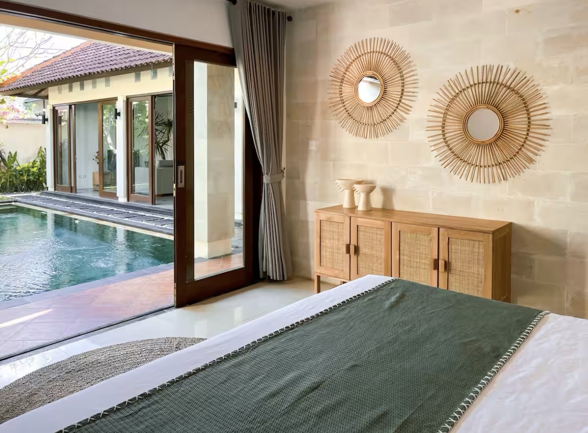 Modern 3BR Villa w/ Private Pool and Home Office, Beachside, photo 9
