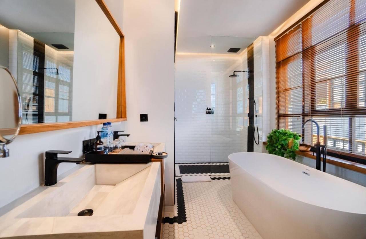 Modern 3BR Villa w/ Private Pool and Smart Home, photo 9