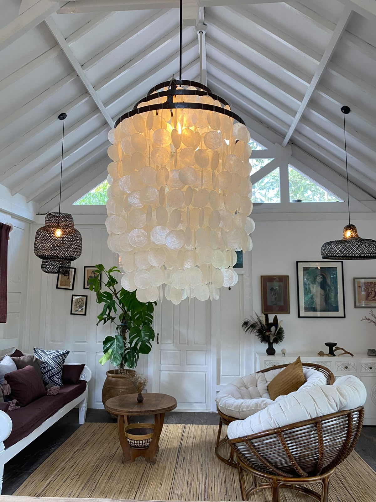 Elevated 3BR Jungle Villa w/ Private River, Antique Teak Build & 2,000m² Grounds, photo 5