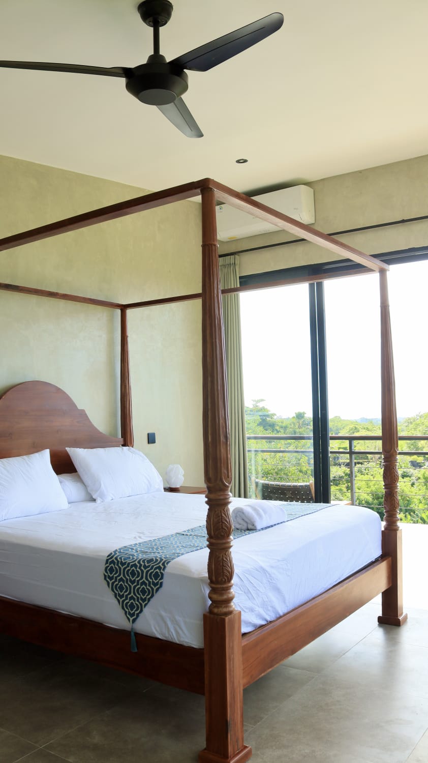 Rustic Tropical 2BR Villa w/ Ocean Views and Private Pool, Walkable, photo 16