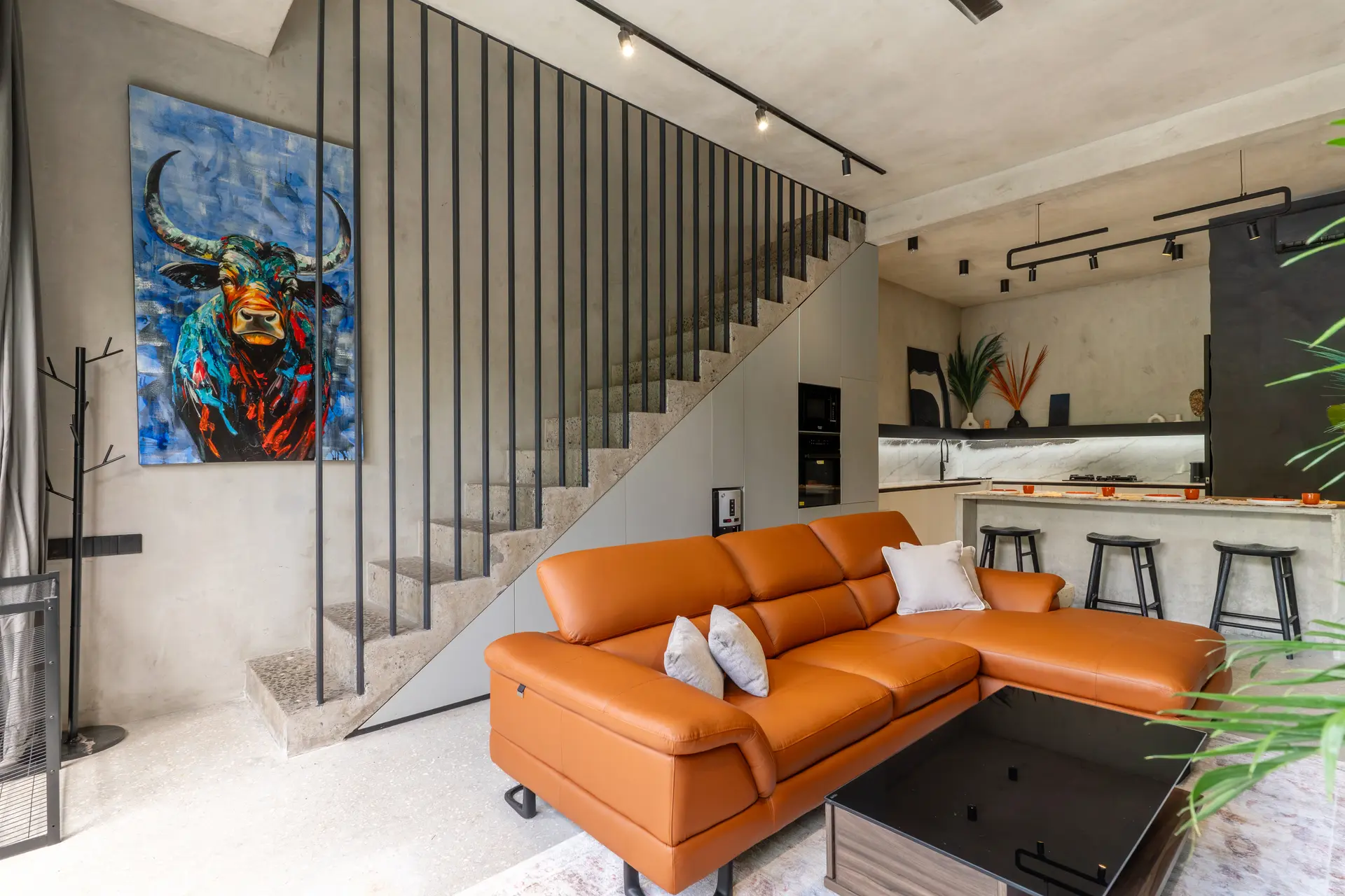 Turnkey 4BR Villa w/ Private Pool and BBQ Terrace, photo 6