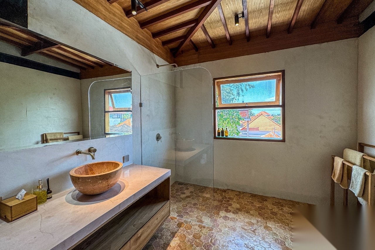 Rustic 5+2BR Villa/Juglo Estate w/ infinity pool, green space & sunset views, photo 36
