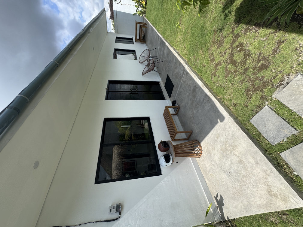 Spacious 2BR Villa w/ Private Pool, Poolside Joglo & Office Room, photo 5