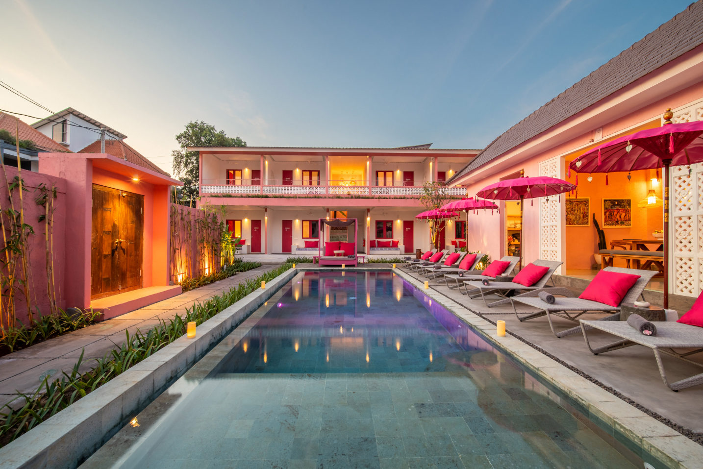 Upcoming Latin 10BR Villa w/ Swimming Pool and Home Office, Clifftop Setting, photo 10