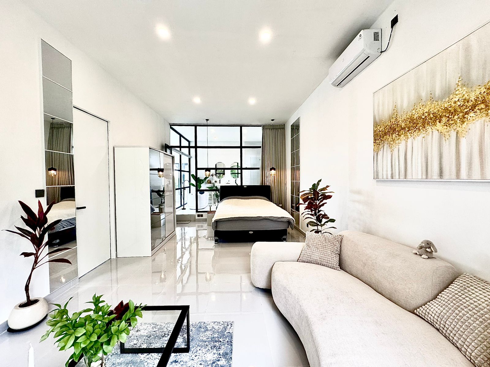 Minimalist 2BR Villa w/ Rooftop Patio and Panoramic Views, Quiet Residential Setting, photo 19