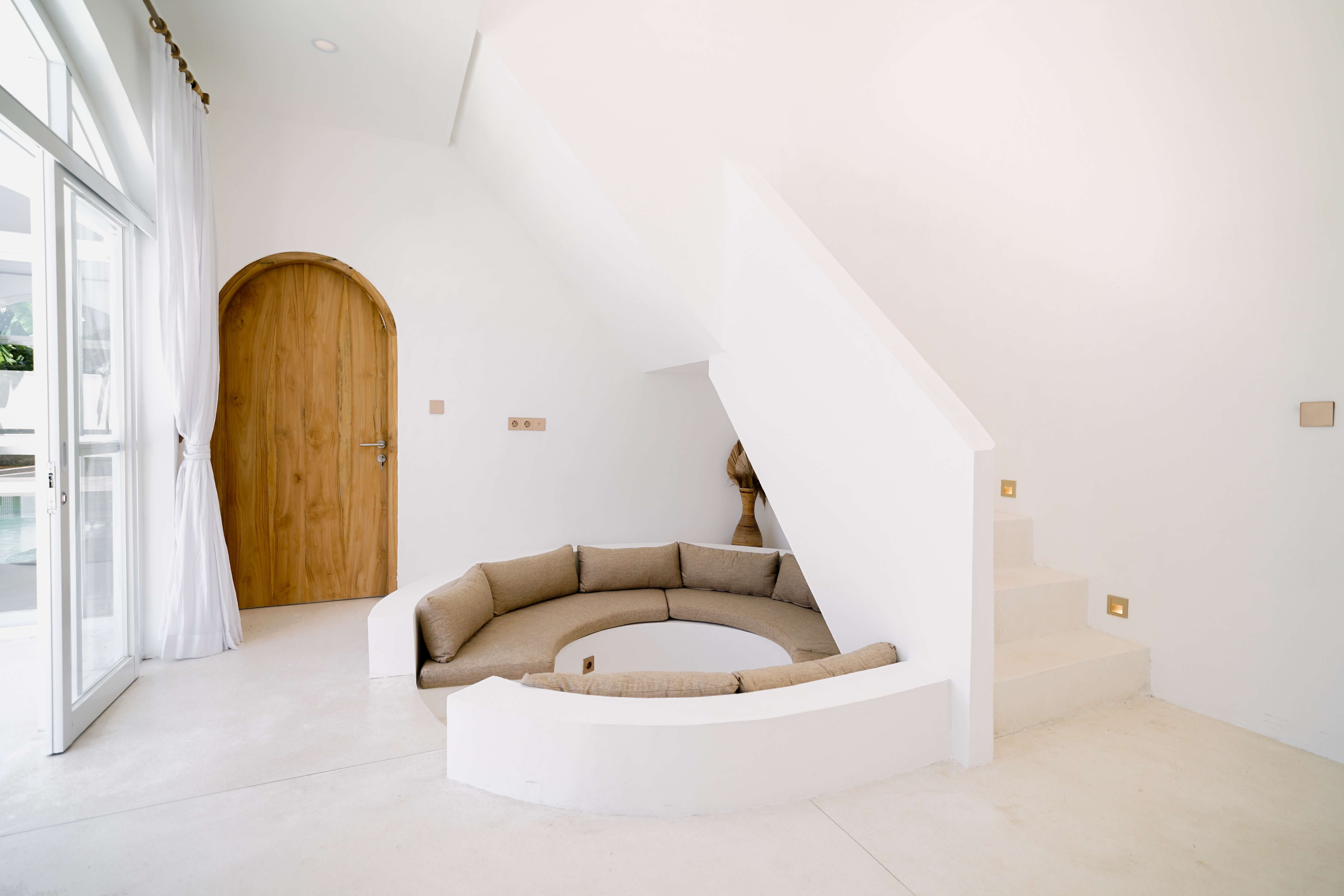 Modern 2BR Villa w/ Private Pool and Rooftop Terrace, Beachfront, photo 12