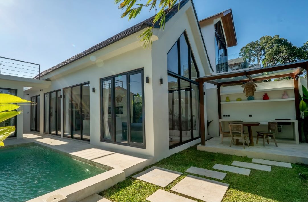 Modern 2BR Villa w/ Private Pool, Rooftop Patio, and Rice-Field Views, photo 2