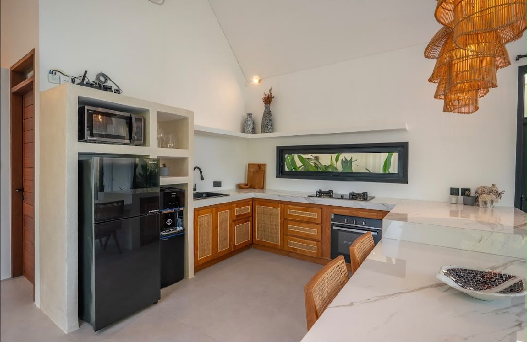 Modern 2BR Villa w/ Private Pool, Rooftop Patio, and Rice-Field Views, photo 19