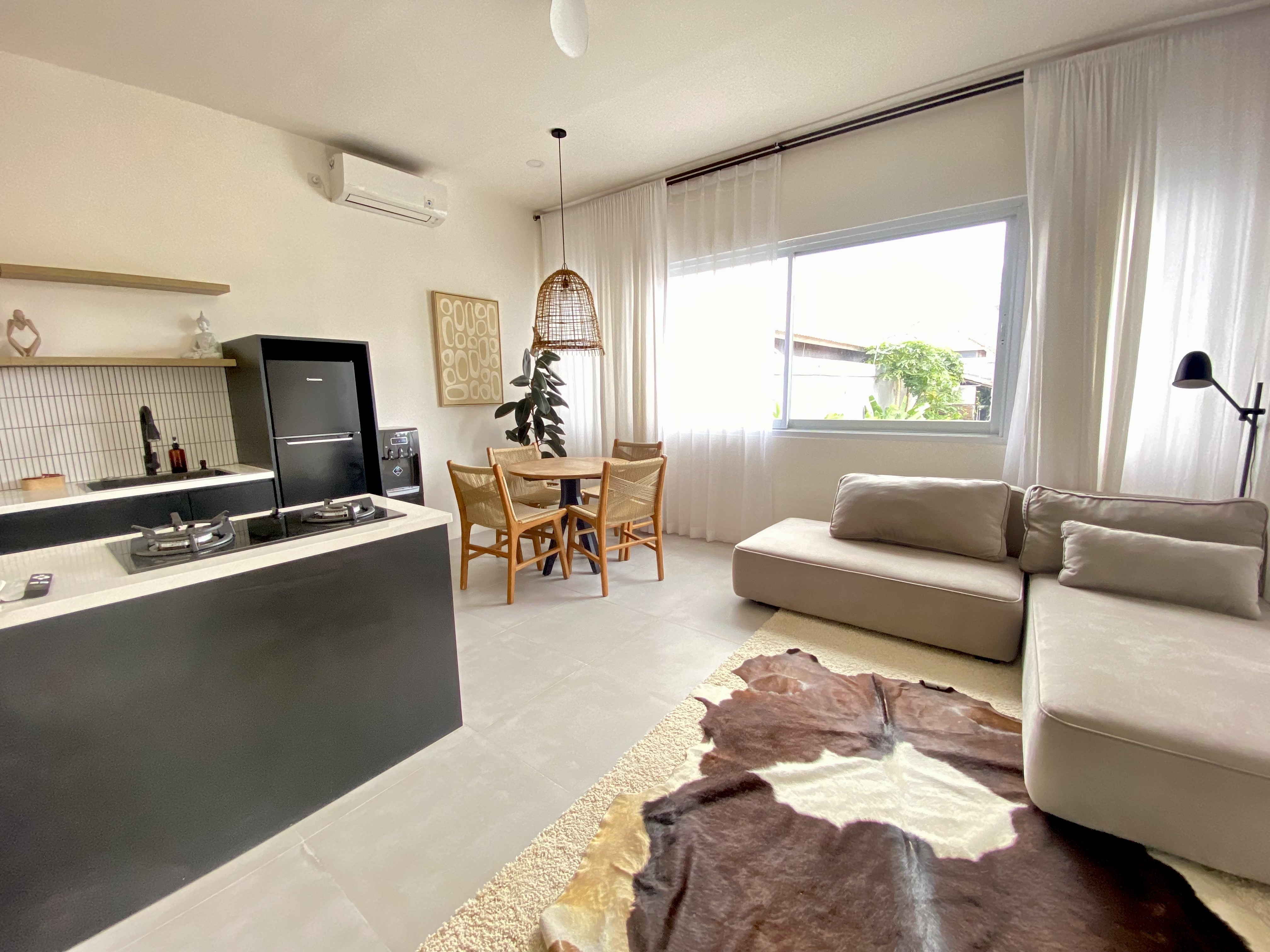 Breezy Studio w/ Balcony and Full Kitchen, 5 Min to Beach, photo 10