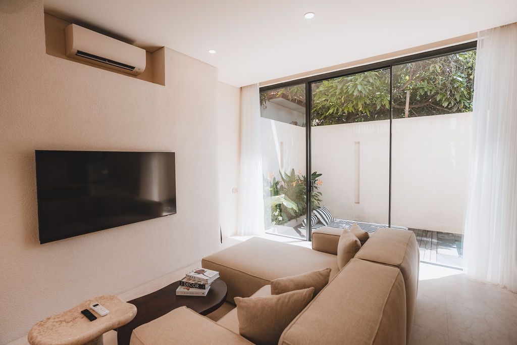 Considered 1BR Apartment w/ Home Office and Sunset Views, photo 16
