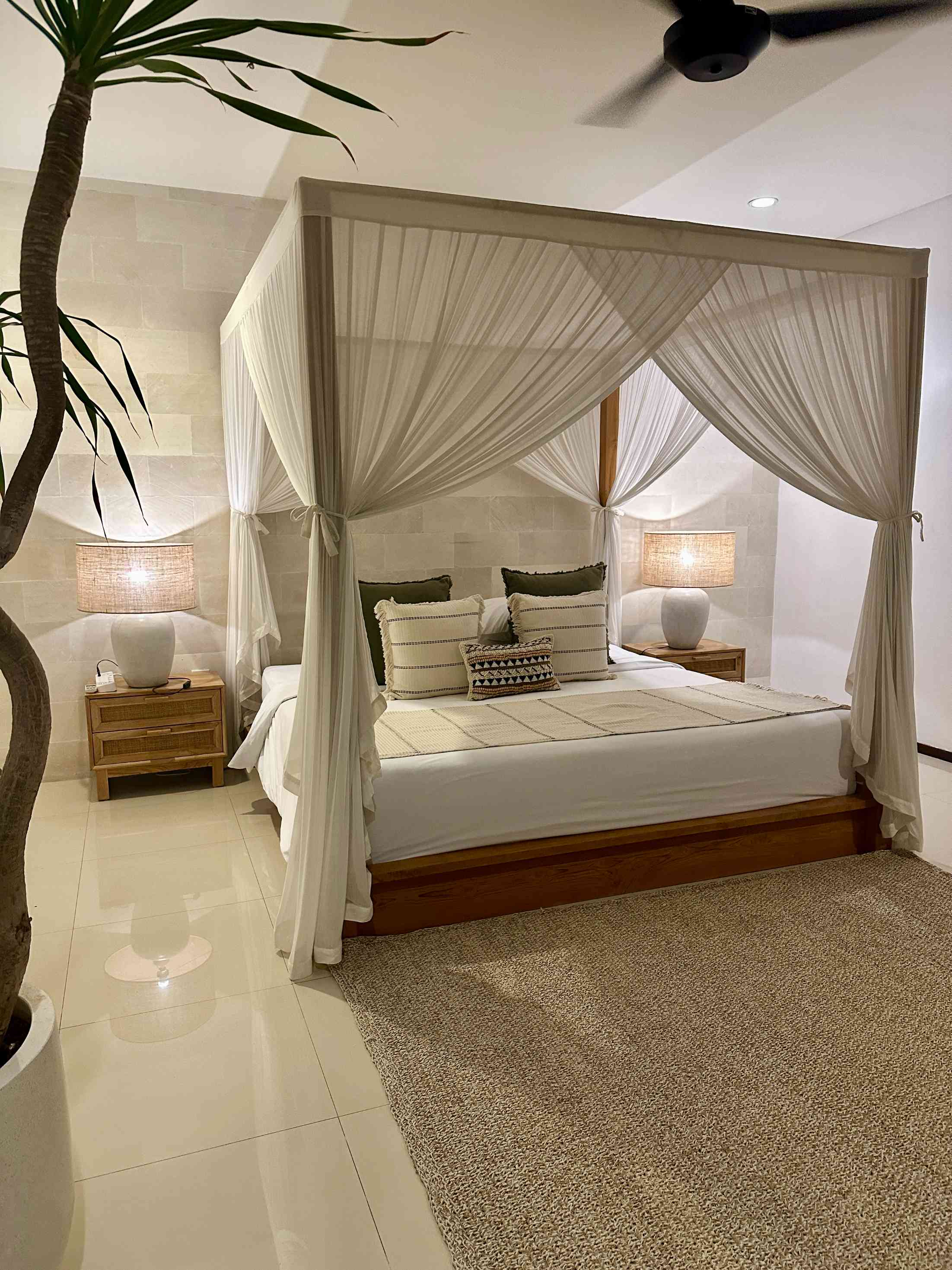 Modern 3BR Villa w/ Private Pool and Home Office, Beachside, photo 11