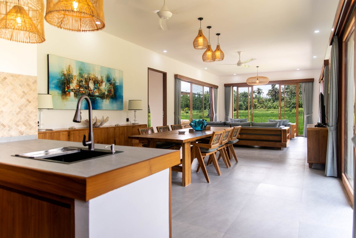 Sun-Drenched 3BR Villa w/ Private Pool and Sunset Views, Rice Field Setting, photo 10