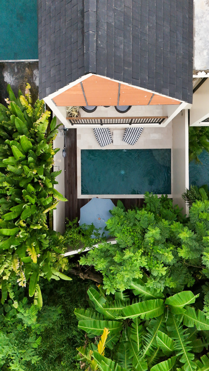 Modern 1BR Townhouse w/ Private Pool, Loft Bedroom & Workspace, photo 3