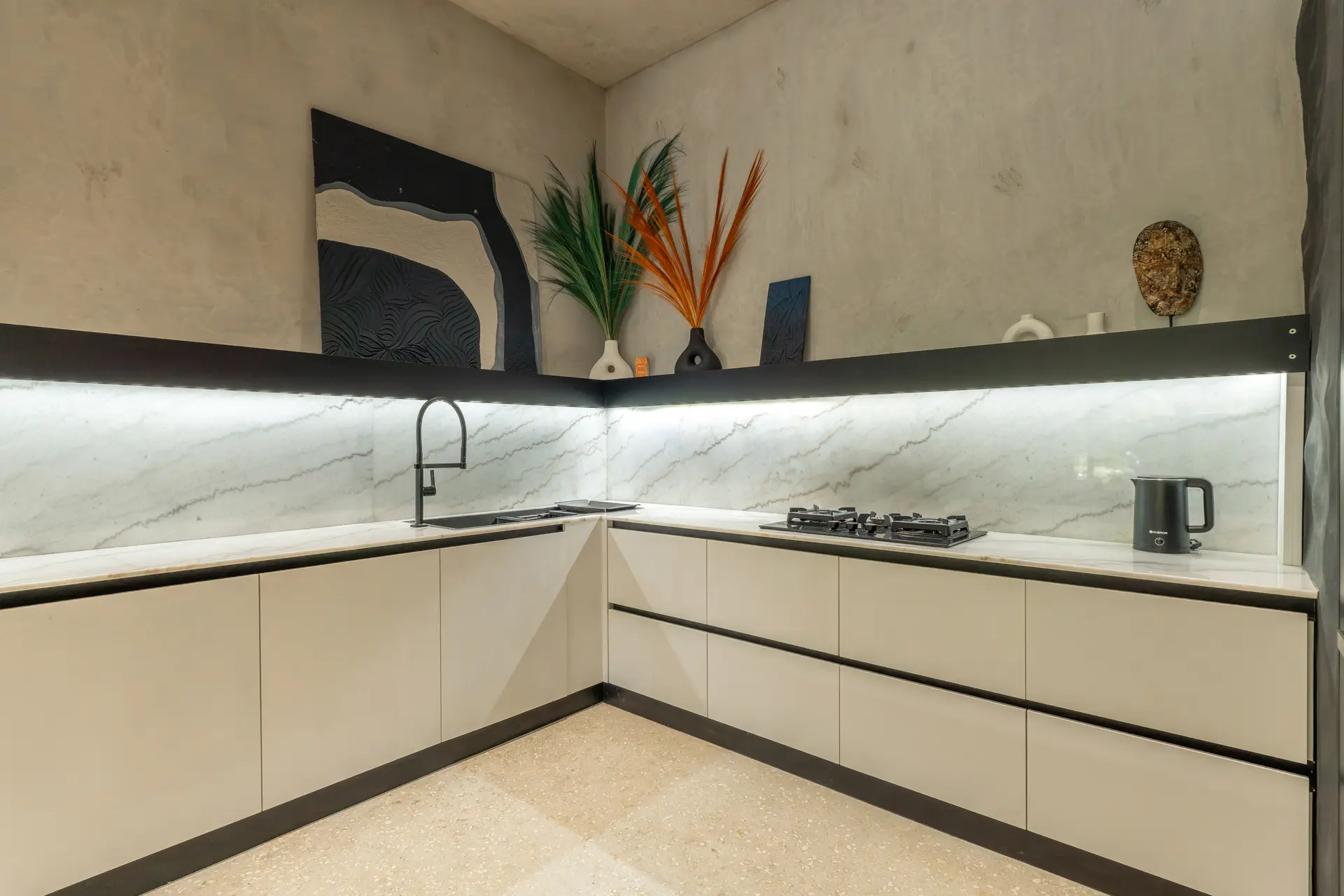 Turnkey 4BR Villa w/ Private Pool and BBQ Terrace, photo 18