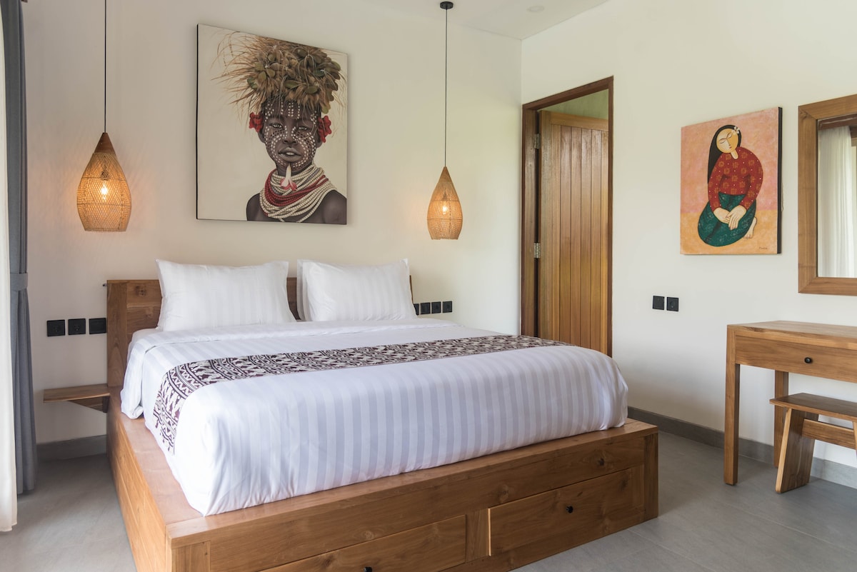 Sun-Drenched 3BR Villa w/ Private Pool and Sunset Views, Rice Field Setting, photo 27