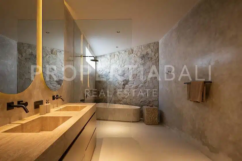 Sophisticated Villa with Breathtaking Views in Bingin, photo 10