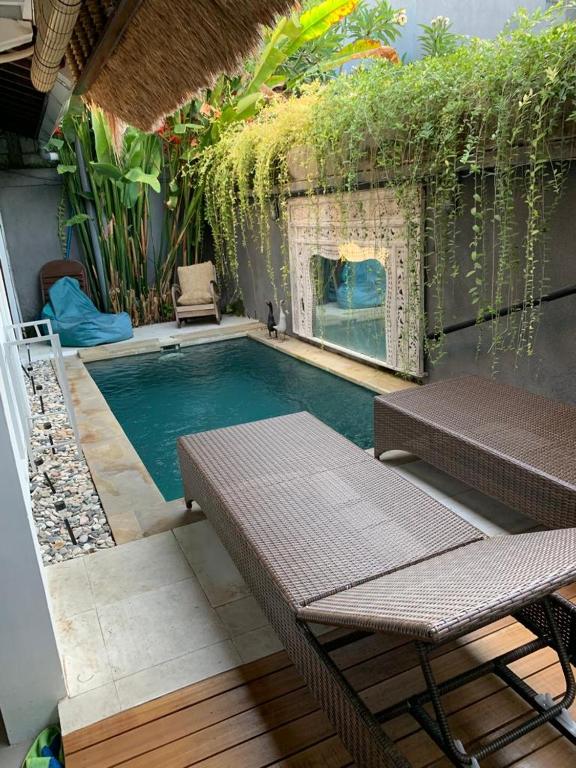 Villa Tiga Kelapa Legian