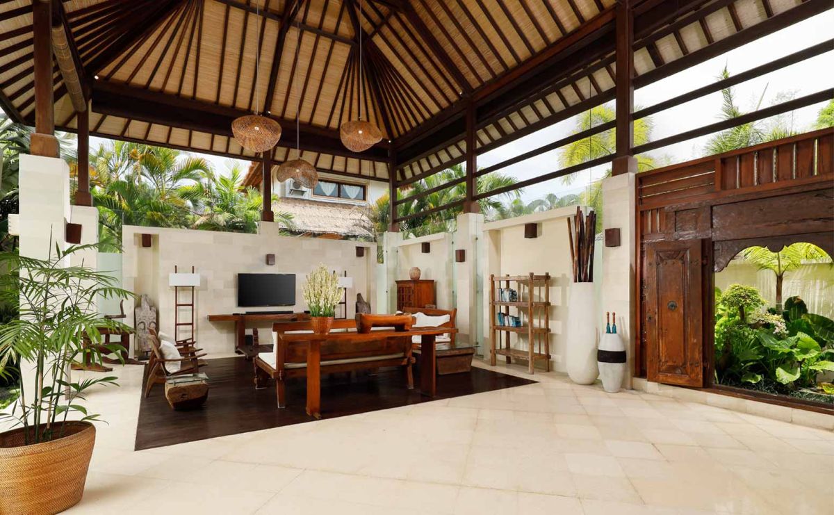 5 Bedrooms Villa Nelayan